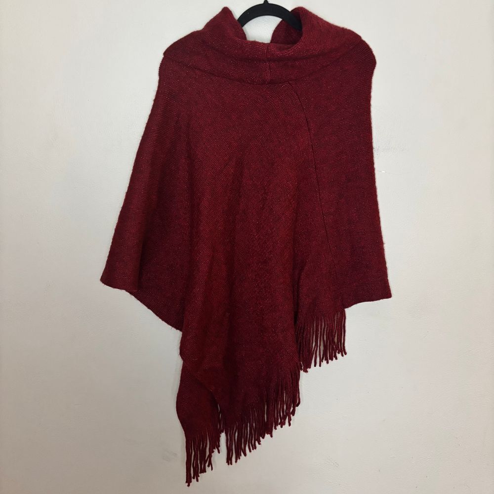 Chicos Poncho Women's One Size Red‎ Metallic Cowl Neck Fringe Cozy Transitional